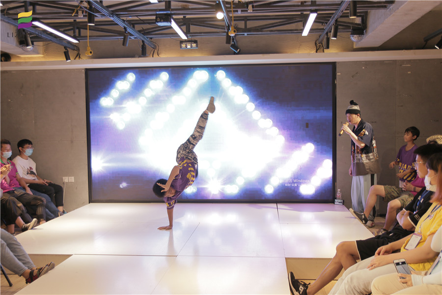 1597889713659994.jpg 美發(fā)-街舞.jpg